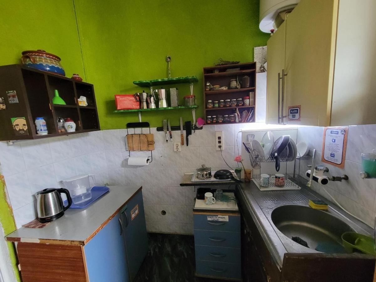 Yo Ho Hostel Warna Exterior foto