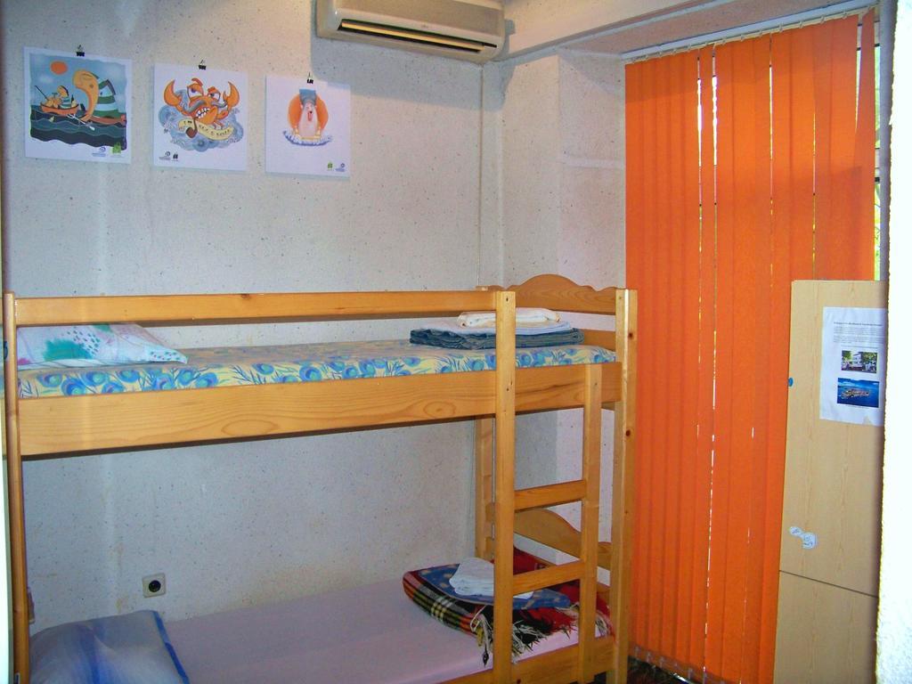 Yo Ho Hostel Warna Exterior foto