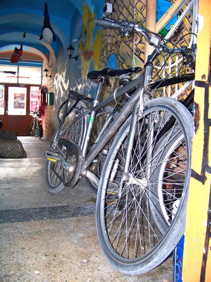 Yo Ho Hostel Warna Exterior foto