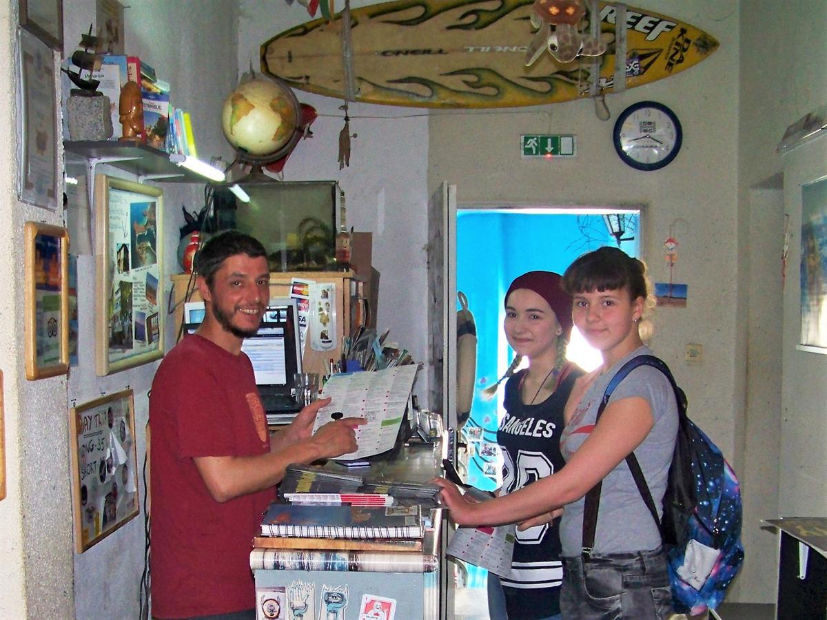 Yo Ho Hostel Warna Exterior foto